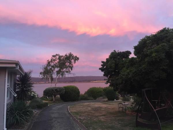 Amble'a'While on Tamar