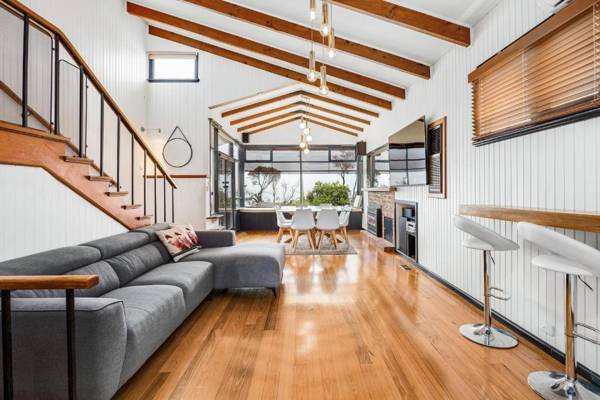 Beach Front Beauty - Ocean front views