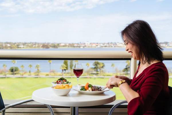 Crowne Plaza Perth an IHG Hotel