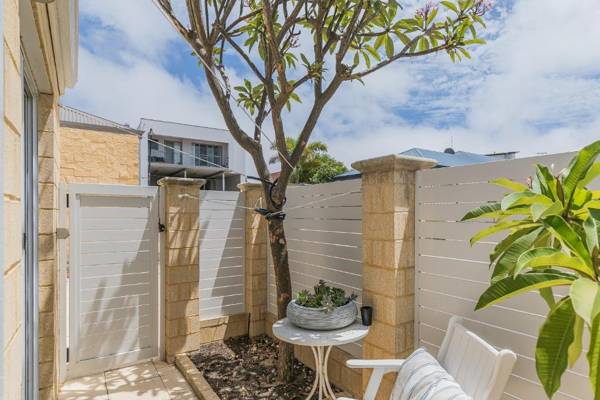 Ocean Keys Cottage - Free WiFi