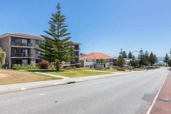 Cottesloe Marine Apartment