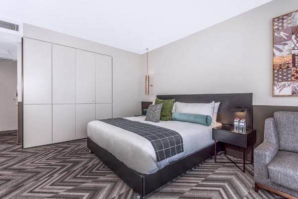 Rydges Perth Kings Square