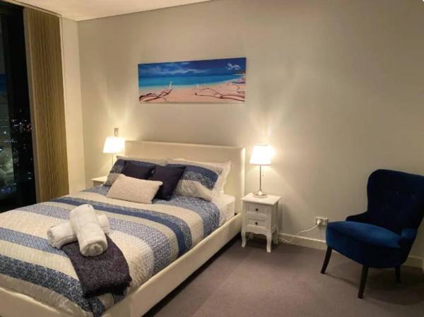 LOCATION LOCATION CITY VIEWS NETFLIX WIFI WINE