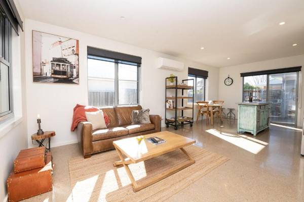 The Endsleigh -1 Bedroom Villa Free Wifi Near CBD