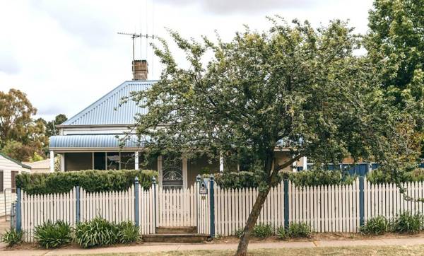 The Icely Cottage - Close to Town Center