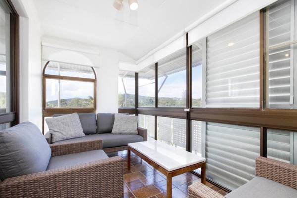 Commodore Apartment 8