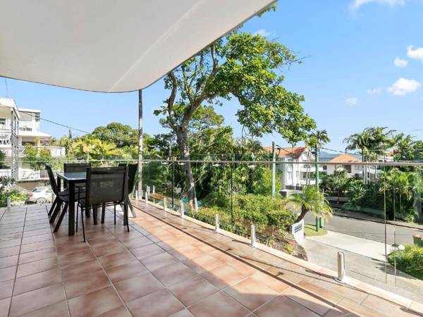 Charming Noosa Heads Apartment; Laguna Bay Views - Unit 6 Taralla 18 Edgar Bennett Avenue