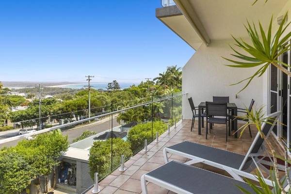 Impressive Views of Noosa - Unit 8 Taralla 16 Edgar Bennett Avenue Noosa Heads