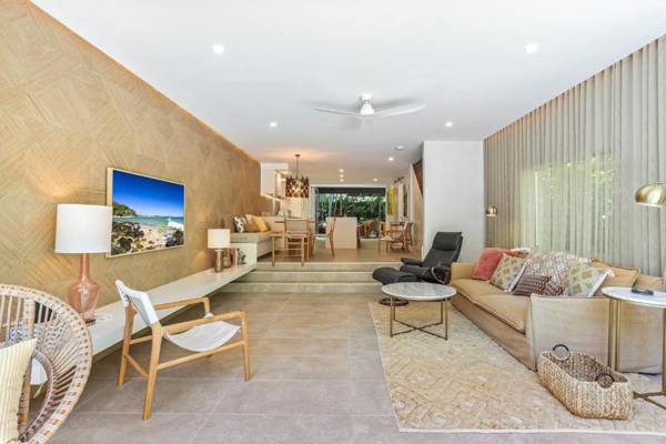 Hidden Treasure Little Cove