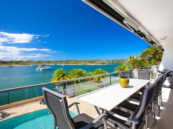 Commodore 1 Noosa Parade 80