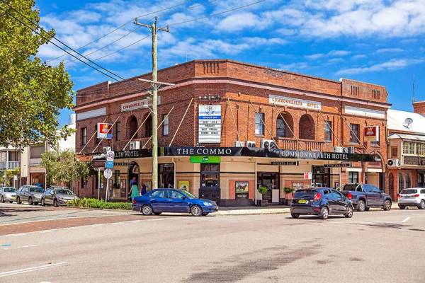 Commonwealth Hotel
