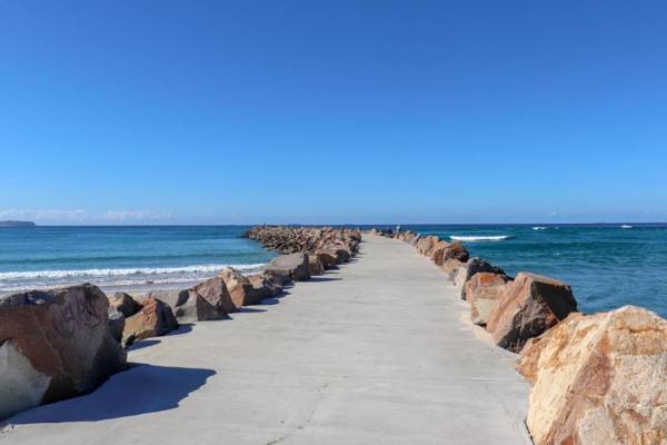 Blacksmiths Sea Breeze