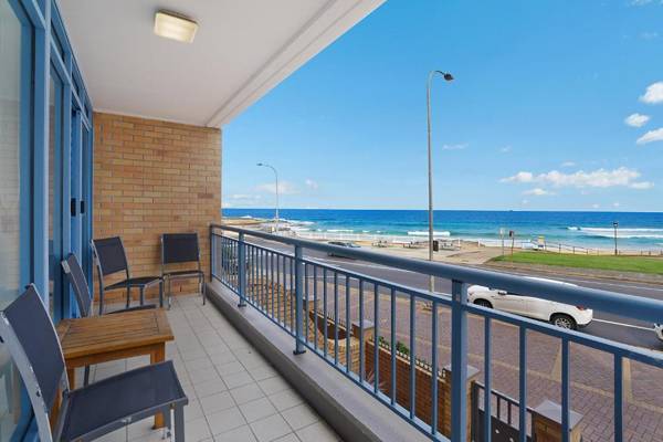 Newcastle Short Stay Accommodation - Sandbar Newcastle Beach