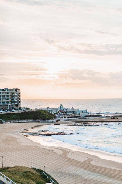 The Aire - Arena Newcastle Beach