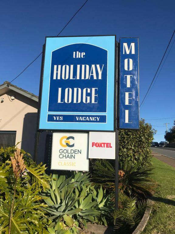 Holiday Lodge Motor Inn