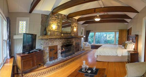 Arnica Views Summit Retreat