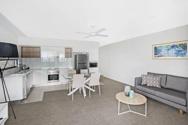 Direct Hotels - Sea Breeze Mooloolaba