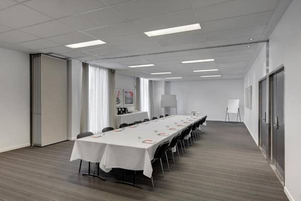 Travelodge Hotel Melbourne Docklands