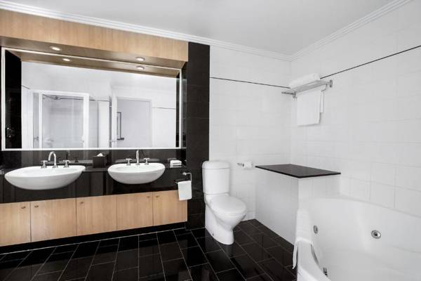 Mantra on Little Bourke