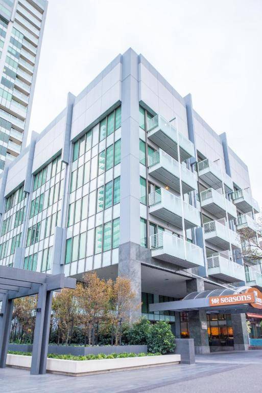 Seasons Botanic Gardens