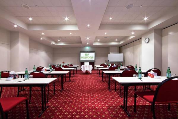 Seasons Botanic Gardens