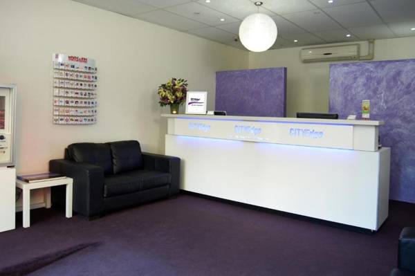 City Edge on Elizabeth Apartment Hotel