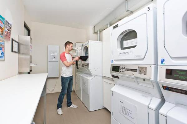 Melbourne Central YHA