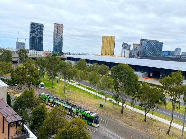 StayCentral - Cityside on Whiteman Street Southbank