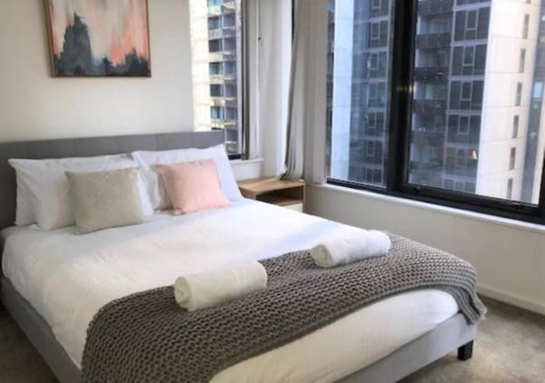 ReadySet Apartments on Kavanagh