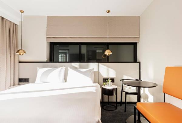 Brady Hotels Jones Lane