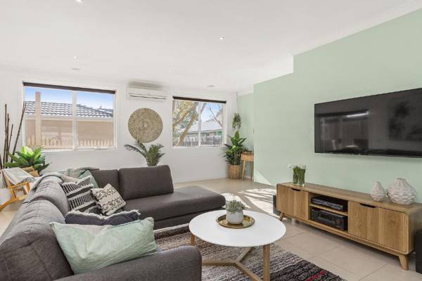 BOUTIQUE STAYS - The Richardson