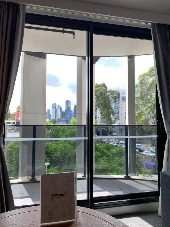 City Edge South Melbourne Apartment Hotel