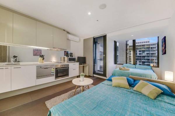 A Cozy Studio Right Next to Southern Cross