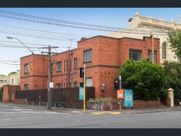 151 Hoddle Budget Private Rooms