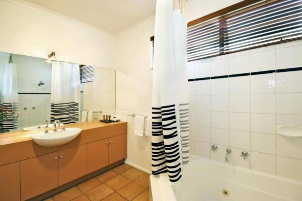 Lorne Surf Apartments formerly Chatby Lane Lorne