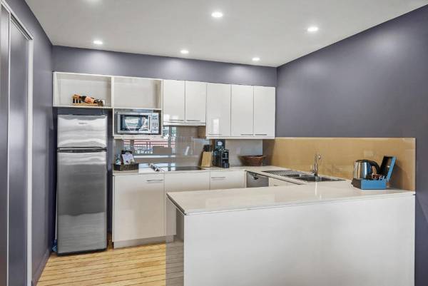 Peppers Seaport Hotel