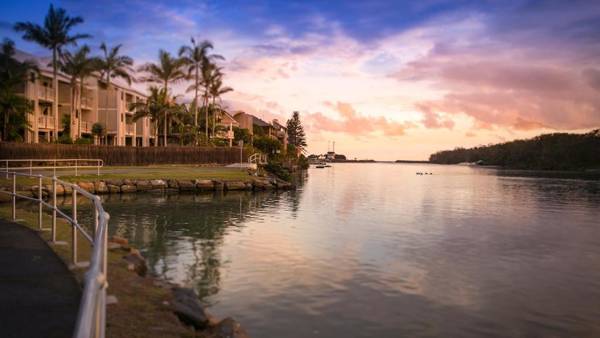 Sunrise Cove Holiday Apartments