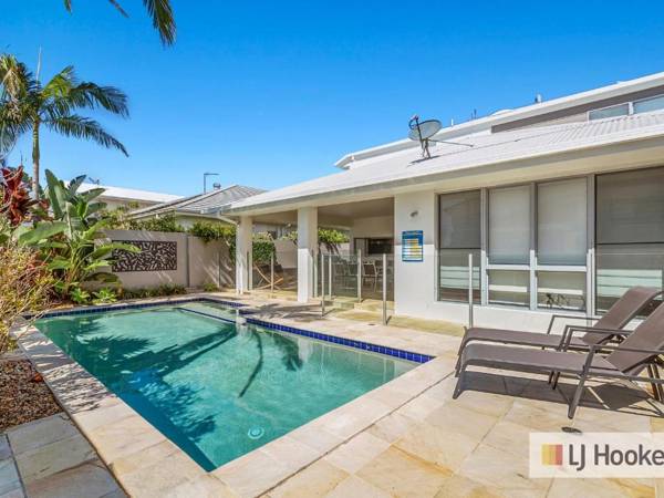 Ocean Blue On Salt Beach