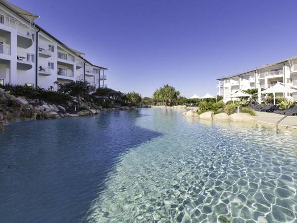 RESORT ON THE BEACH 1219/20