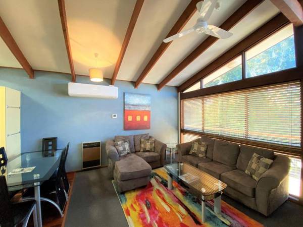 Eliza Lee 3 - Comfortable for the budget savvy