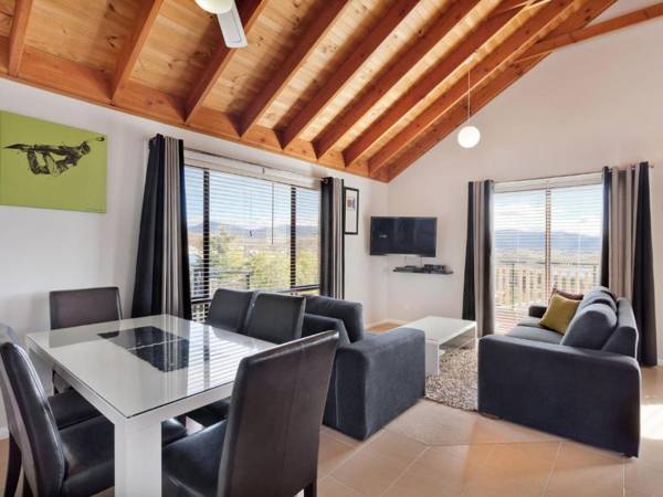 Kestrels Rest 2/116 Gippsland Street