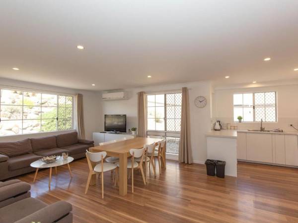 Oberlaken 2/125 Gippsland Street