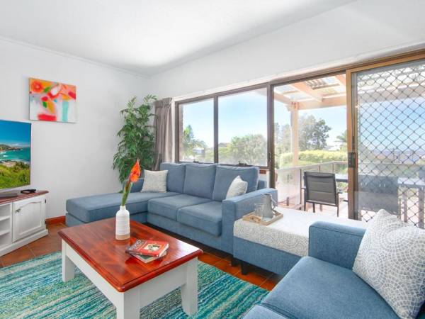 Doncaster - Yamba Main beach and sea pool