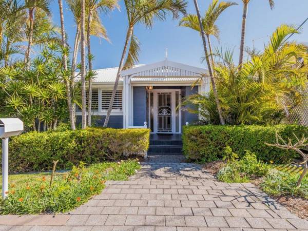 Kenlee - family and pet friendly