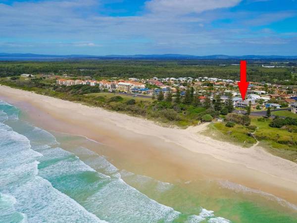 Blue Pacific 2 - Across the road from Pippi Beach