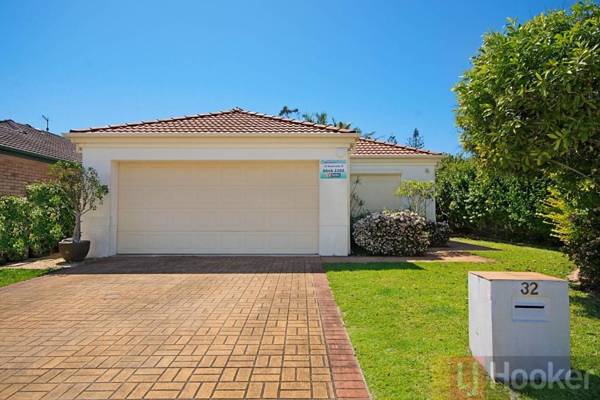 32 Beachside - LJHooker Yamba