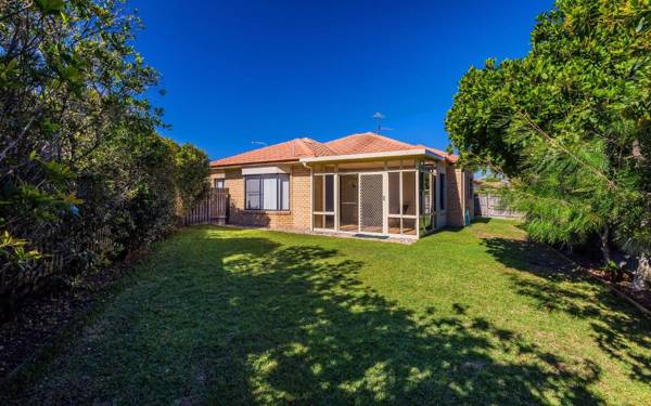 Oceania Cottage - LJHooker Yamba
