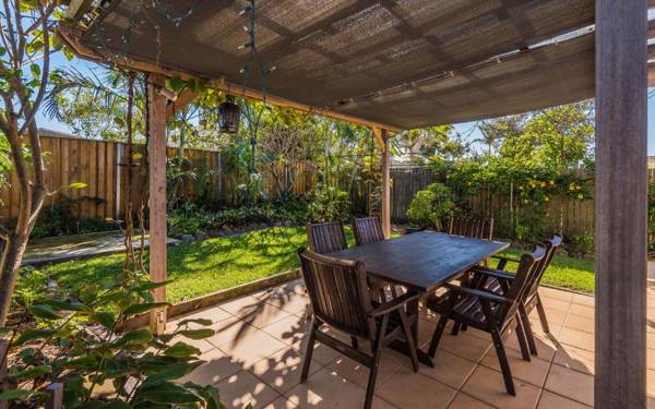 Beachside 2 - LJHooker Yamba