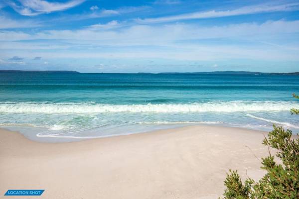 Azure Absolute Beachfront - Pet Friendly