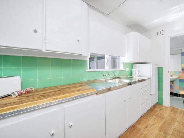 On The Beach at Vincentia 4pm Check Out Sundays